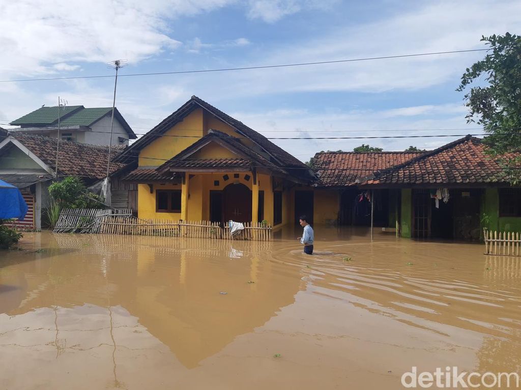 70 Rumah Rusak Akibat Banjir Serang Akan Dibantu Dibangun Pemprov Banten