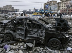 Pabrik Mobil Kena Dampak Perang Ukraina: Kabel Mobil Langka, Produksi Tertunda