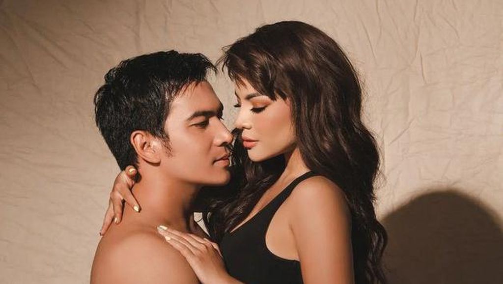 Gagal Nikah, 7 Foto Prewed Mesra Dinar Candy & Ridho Ilahi Tinggal Kenangan Gagal Nikah, 7 Foto Prewed Mesra Dinar Candy & Ridho Ilahi Tinggal Kenangan