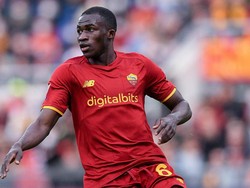 Pemain Muda Roma Dihukum Mourinho: Lagi Cedera, Malah Dugem