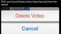 Berharap merekam video epik saat Kane mengambil tendangan bebas, eh nyatanya malah kayak begitu. Hapus saja ya videonya? Foto: dok. Twitter