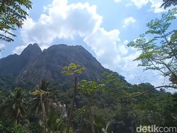 Misteri Gunung Parang dan Kisah di Zaman Kerajaan Padjajaran