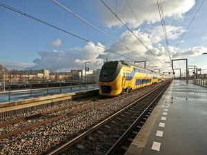 Bantu Pengungsi Ukraina, Belanda Gratiskan Tiket Kereta Api