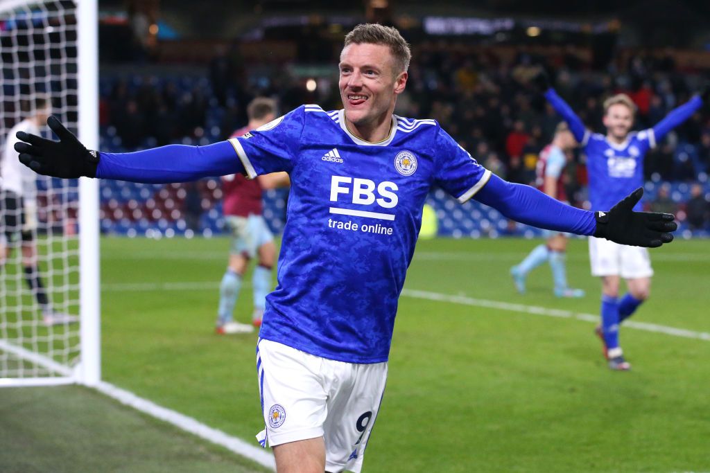 BURNLEY, ENGLAND - MARCH 01: Jamie Vardy of Leicester City celebrates after scoring their team's second goal during the Premier League match between Burnley and Leicester City at Turf Moor on March 01, 2022 in Burnley, England. (Photo by Alex Livesey/Getty Images)