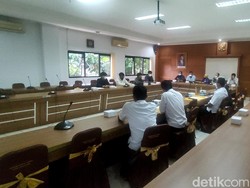 DPRD Bersurat ke RK Minta Segera Tangani Jalan Rusak di Cianjur Selatan