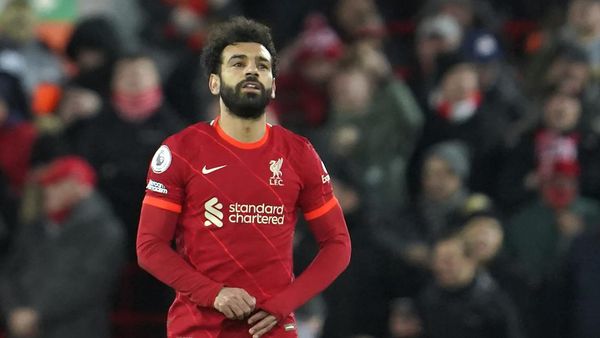 Top Skor Liga Inggris, Son Bayangi Salah