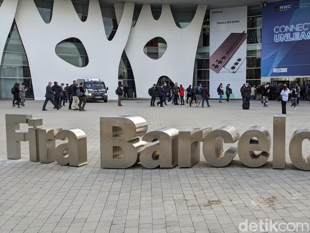 Gebrakan Operator Seluler RI di MWC 2023 Barcelona Gebrakan Operator Seluler RI di MWC 2023 Barcelona