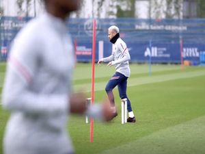 Intip Latihan Neymar Jelang Lawatan PSG ke Real Madrid