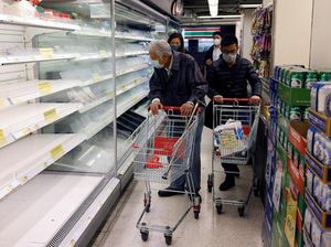 Pemimpin Hong Kong Minta Warga Tenang di Tengah Rencana Tes Massal 7,4 Juta Penduduk Pemimpin Hong Kong Minta Warga Tenang di Tengah Rencana Tes Massal 7,4 Juta Penduduk