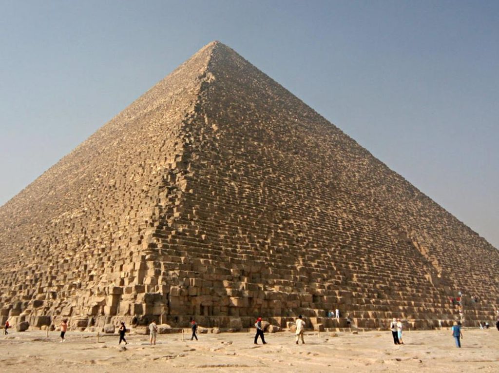 Piramida Giza Mau Dipindai Pakai Sinar Kosmik, Cari Apa?