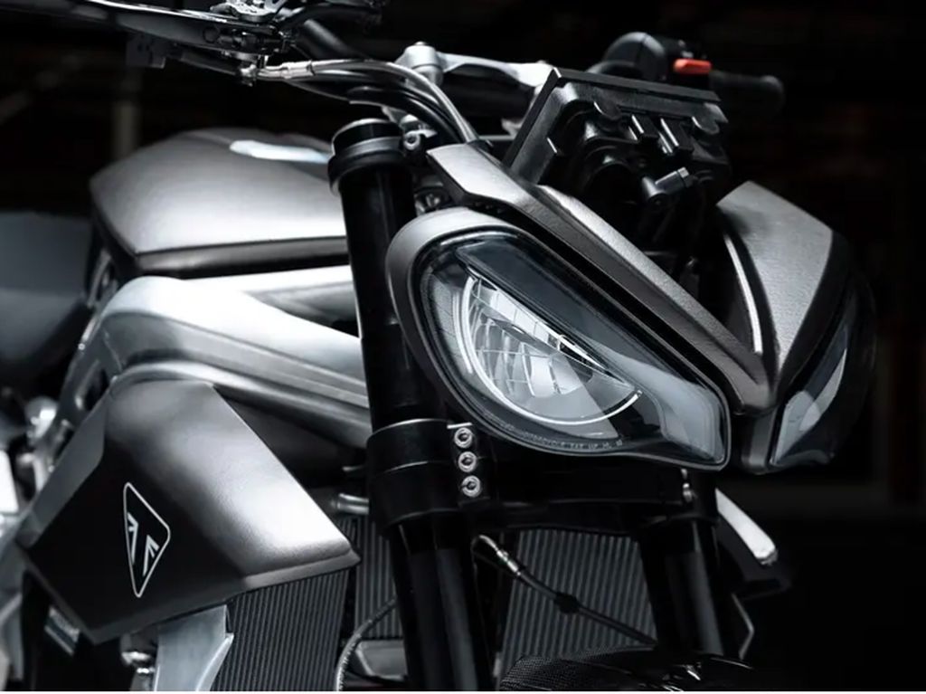 Mantap Nih, Motor Listrik Triumph Jakarta-Bandung Enggak Perlu Charger Mantap Nih, Motor Listrik Triumph Jakarta-Bandung Enggak Perlu Charger