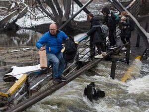 Susah Payah Warga Ukraina Kabur dari Perang