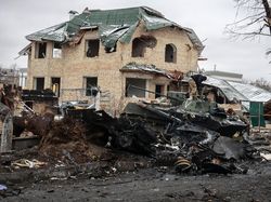 Puluhan Bangunan Rusak di Luhansk Ukraina Akibat Serangan Udara Rusia