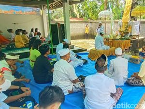 Jelang Nyepi, Umat Hindu Gelar Mecaru di Pura Puser Bumi Jepara Jelang Nyepi, Umat Hindu Gelar Mecaru di Pura Puser Bumi Jepara