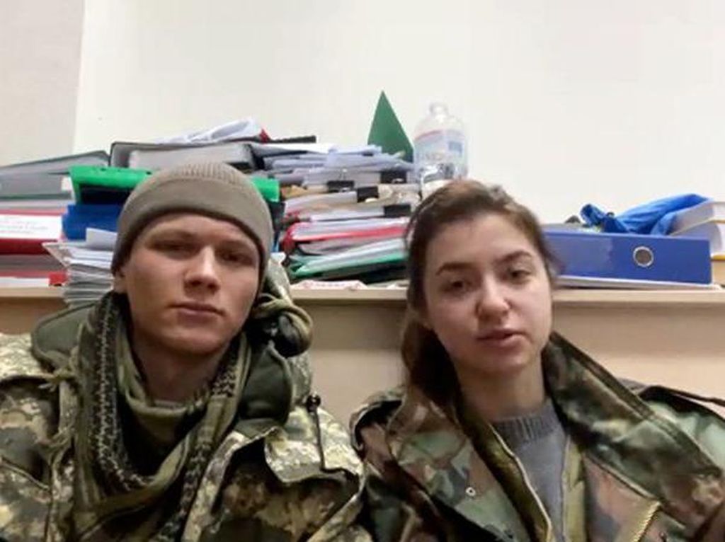 Kisah Pengantin Baru di Ukraina: Bukannya Bulan Madu, Malah Angkat Senjata