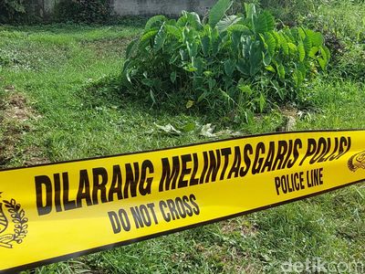 Garis Polisi Melintang di TKP Penemuan Mayat di Bandung