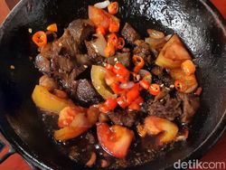 Ngeunah! 5 Iga Bakar Populer di Bandung yang Juicy Lezat