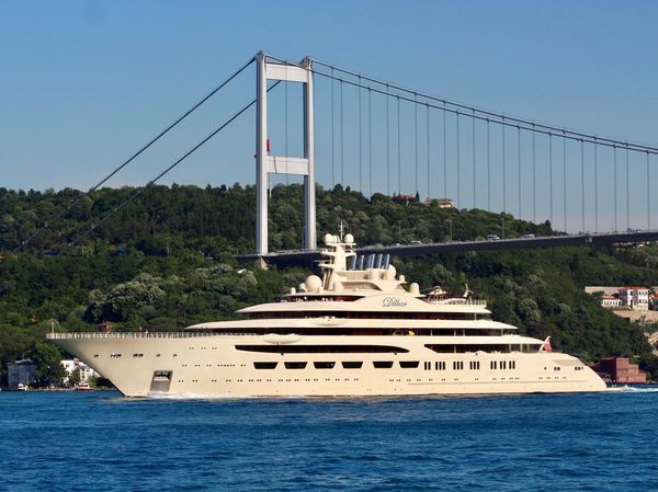 Ini Kapal Pesiar Mewah Miliarder Rusia Sebelum Disita Jerman