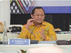 Golkar Jawab Paloh soal BBM: Nggak Guna Klaim Paling Ini Paling Itu