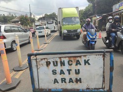 One Way dari Puncak ke Arah Jakarta Mulai Diterapkan