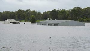 Potret Banjir Parah Australia, Bangunan Terendam hingga Atap