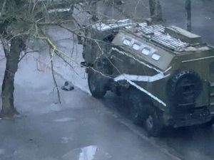 Detik-detik Rusia Menghujani Wilayah Kherson dengan Rudal Detik-detik Rusia Menghujani Wilayah Kherson dengan Rudal