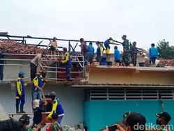 Renovasi Ponpes Miftahul Khoirot Karawang, Ruang Terbakar Jadi Musala
