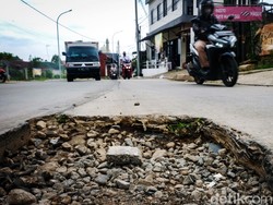 Pemkot Depok Segera Perbaiki Jalan Pengasinan yang Rusak Dikeluhkan Warga