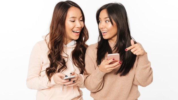 Jangan malu cari promo saat hang out bareng teman, biar tetap hemat dan antibokek.