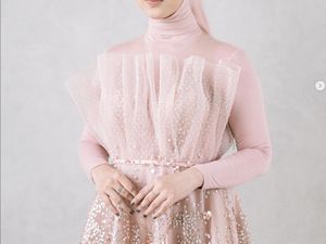 8 Gaya Hijab Istri Doni Salmanan, Dinan Nurfajrina Kini Dinyinyirin Warganet 8 Gaya Hijab Istri Doni Salmanan, Dinan Nurfajrina Kini Dinyinyirin Warganet