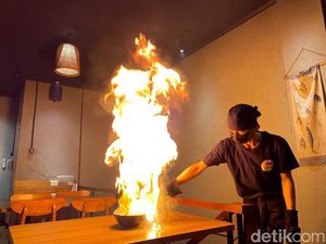 Goma Kitchen : Sensasi Makan Fire Ramen yang Berkobar Dijilati Api Goma Kitchen : Sensasi Makan Fire Ramen yang Berkobar Dijilati Api