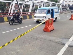 Jembatan Karundang Cipare Serang Retak-retak Imbas Banjir