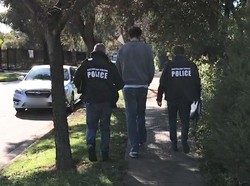 Lebih dari 100 Pria Australia Ditangkap karena Simpan dan Berbagi Bahan Pornografi Anak