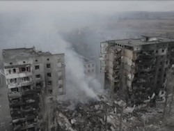 Kencangkan Ikat Pinggang! Perang-Inflasi Double Kill buat Ekonomi