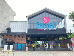 Ternak Lele di Septic Tank hingga Hukum Makan Makanan Belum Sertifikasi Halal