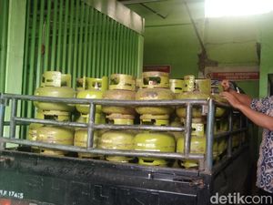 Harapan Penjual di Majalengka di Tengah Kenaikan Harga Gas 3 Kg Harapan Penjual di Majalengka di Tengah Kenaikan Harga Gas 3 Kg