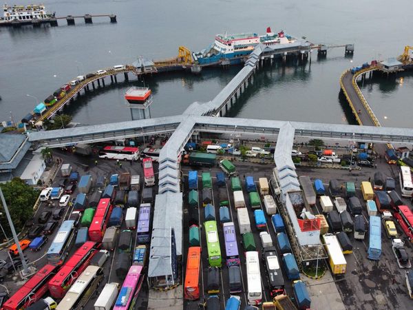 Sudah Buka, Penyeberangan Ketapang-Gilimanuk Diserbu Pengendara