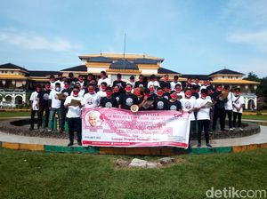 Deklarasi Ganjar Milenial Sumut, Puluhan Pemuda Konvoi Pakai Bentor