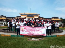 Deklarasi Ganjar Milenial Sumut, Puluhan Pemuda Konvoi Pakai Bentor