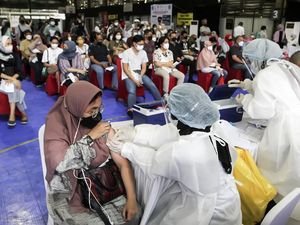 Golongan yang Disebut Perlu Diprioritaskan untuk Vaksinasi Booster Kedua Golongan yang Disebut Perlu Diprioritaskan untuk Vaksinasi Booster Kedua