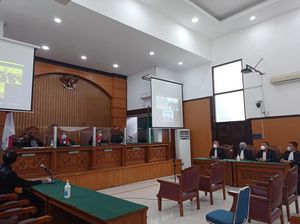 Momen Dua Polisi Penembak Laskar FPI Divonis Bebas! Momen Dua Polisi Penembak Laskar FPI Divonis Bebas!