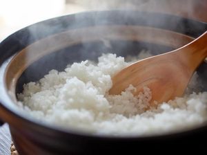 Tips Masak Nasi agar Kalorinya Susut hingga 50 Persen, Contek Yuk! Tips Masak Nasi agar Kalorinya Susut hingga 50 Persen, Contek Yuk!