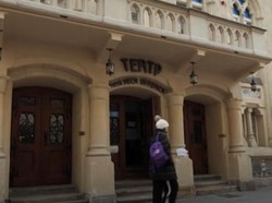 Gedung Teater Tua di Lviv Jadi Pusat Pengungsian Warga Ukraina
