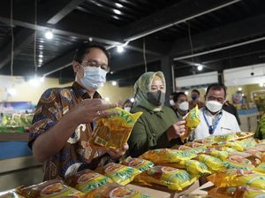 Wamendag Cek Harga Minyak Goreng di Batam, Sudah Sesuai HET? Wamendag Cek Harga Minyak Goreng di Batam, Sudah Sesuai HET?