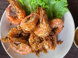 5 Resep Udang Goreng yang Enak Buat Lauk Makan Siang