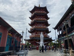 Wajib Coba! Jajanan Enak di Pantjoran PIK, Ada Bakso Goreng hingga Omelet Tiram yang Gurih