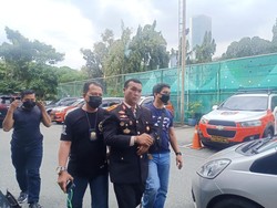 Momen Saat Jendral Polisi Gadungan Diciduk Usai Tipu Perempuan Rp 1 M