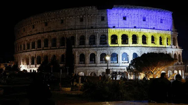 Secercah Cahaya Solidaritas Negara di Dunia untuk Ukraina