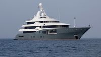 Sultan Rusia Ungsikan Superyacht ke Maladewa