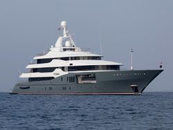 Sultan Rusia Ungsikan Superyacht ke Maladewa